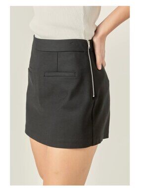 English Factory Black Front Welt Pockets Skort (Size XS)